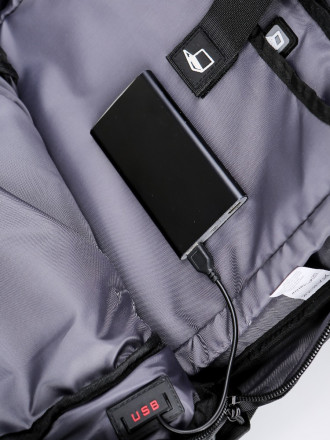 Рюкзак для ноутбука Rittlekors Gear RG9333 черный